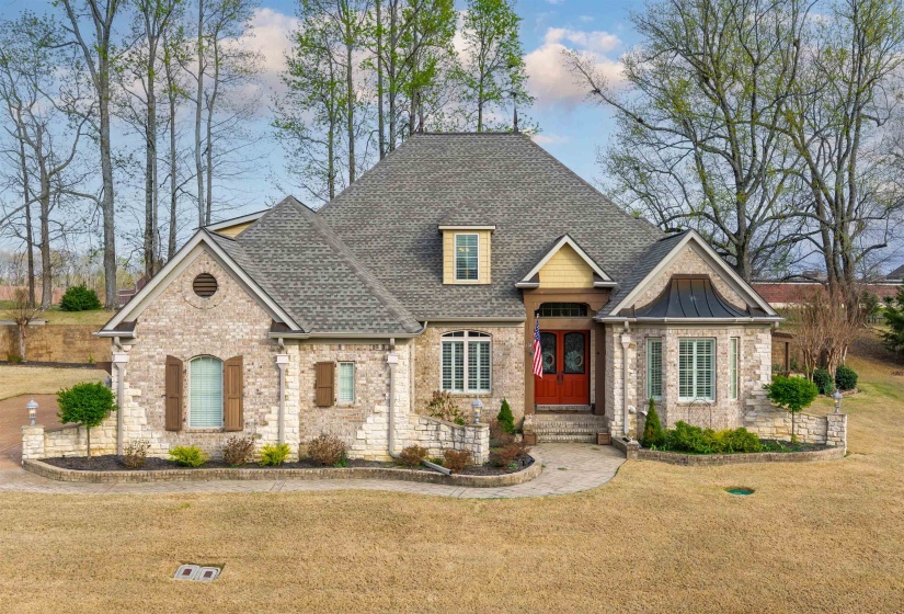 104 LOCHMEADE DR, Atoka, Tennessee 38004, 4 Bedroom Bedrooms, 9 Room Rooms,4.1 BathroomBathrooms,Residential,For Sale,LOCHMEADE,0,10218174