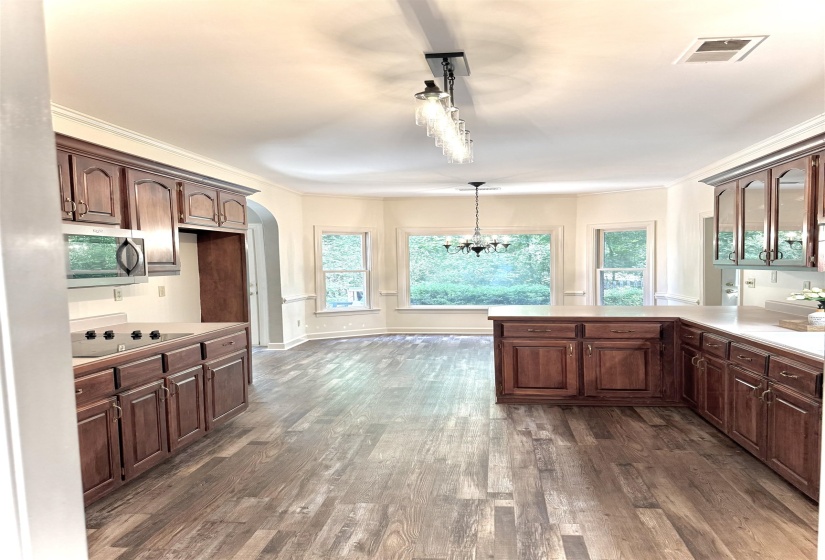 756 CRESTOVER DR, Collierville, Tennessee 38017, 4 Bedrooms Bedrooms, 8 Rooms Rooms,2.1 BathroomsBathrooms,Residential,For Sale,CRESTOVER,10218185
