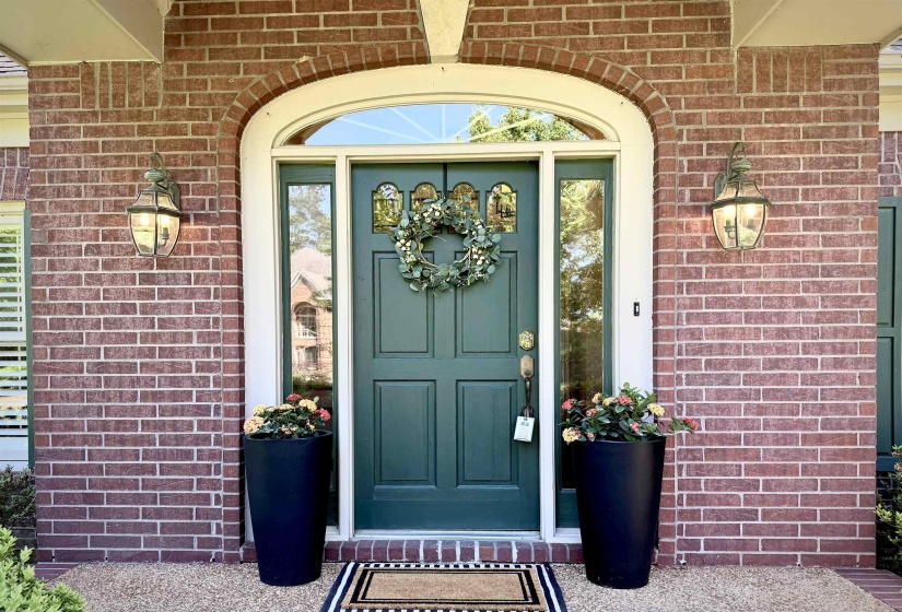 756 CRESTOVER DR, Collierville, Tennessee 38017, 4 Bedrooms Bedrooms, 8 Rooms Rooms,2.1 BathroomsBathrooms,Residential,For Sale,CRESTOVER,10218185