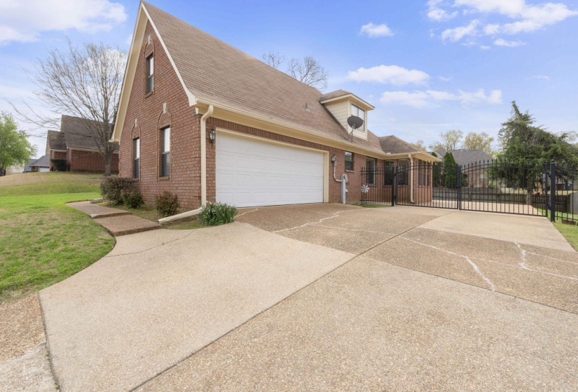 6767 BEAGLE RUN LN, Bartlett, Tennessee 38135, 3 Bedroom Bedrooms, 6 Room Rooms,2 BathroomBathrooms,Residential,For Sale,BEAGLE RUN,0,10218203