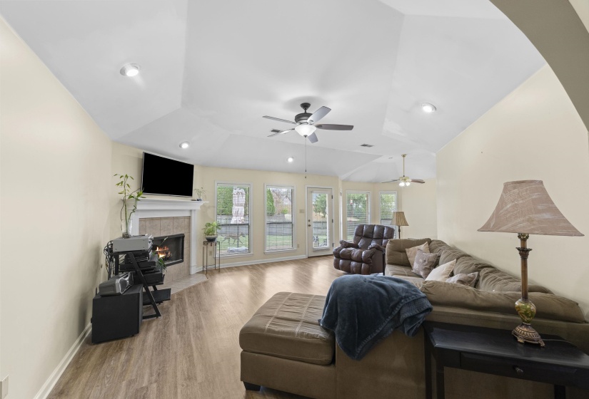 6767 BEAGLE RUN LN, Bartlett, Tennessee 38135, 3 Bedroom Bedrooms, 6 Room Rooms,2 BathroomBathrooms,Residential,For Sale,BEAGLE RUN,0,10218203