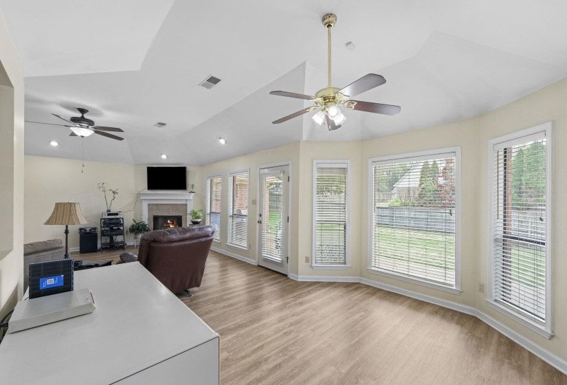6767 BEAGLE RUN LN, Bartlett, Tennessee 38135, 3 Bedroom Bedrooms, 6 Room Rooms,2 BathroomBathrooms,Residential,For Sale,BEAGLE RUN,0,10218203