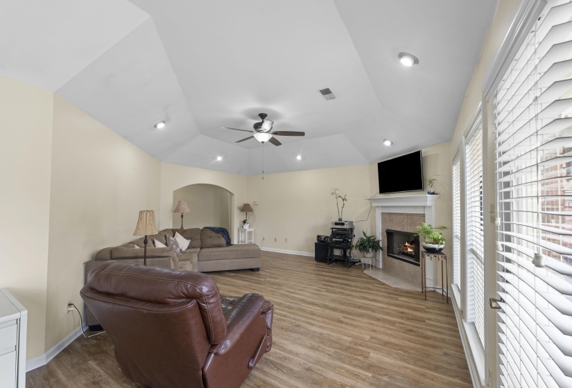 6767 BEAGLE RUN LN, Bartlett, Tennessee 38135, 3 Bedroom Bedrooms, 6 Room Rooms,2 BathroomBathrooms,Residential,For Sale,BEAGLE RUN,0,10218203