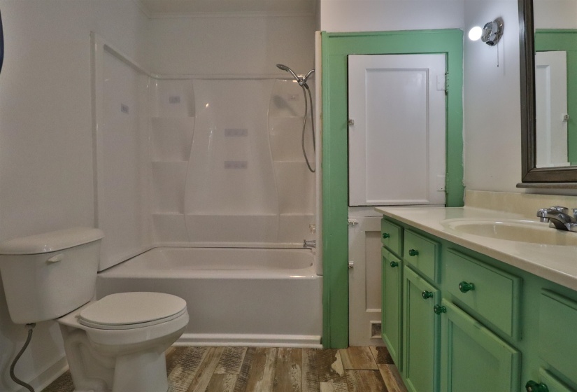 143 LAKE DR, Ripley, Tennessee 38063, 2 Bedroom Bedrooms, 5 Room Rooms,1.1 BathroomBathrooms,Residential,For Sale,LAKE,0,10218208