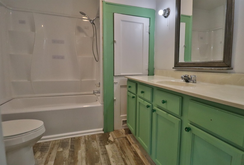 143 LAKE DR, Ripley, Tennessee 38063, 2 Bedroom Bedrooms, 5 Room Rooms,1.1 BathroomBathrooms,Residential,For Sale,LAKE,0,10218208