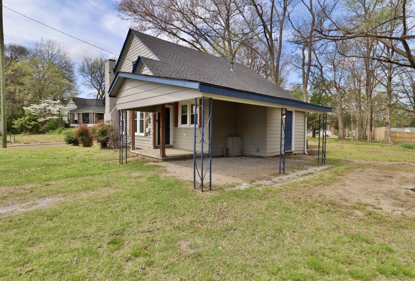 143 LAKE DR, Ripley, Tennessee 38063, 2 Bedroom Bedrooms, 5 Room Rooms,1.1 BathroomBathrooms,Residential,For Sale,LAKE,0,10218208