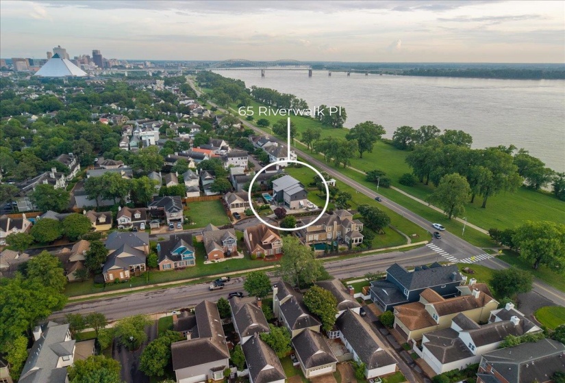 65 RIVERWALK PL, Memphis, Tennessee 38103, 5 Bedroom Bedrooms, 8 Room Rooms,3.1 BathroomBathrooms,Residential,For Sale,RIVERWALK,0,10217928