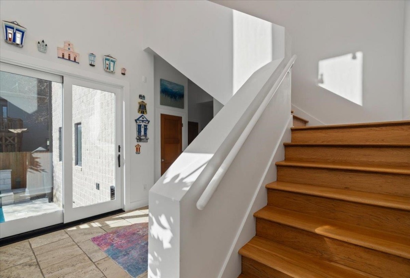 65 RIVERWALK PL, Memphis, Tennessee 38103, 5 Bedroom Bedrooms, 8 Room Rooms,3.1 BathroomBathrooms,Residential,For Sale,RIVERWALK,0,10217928