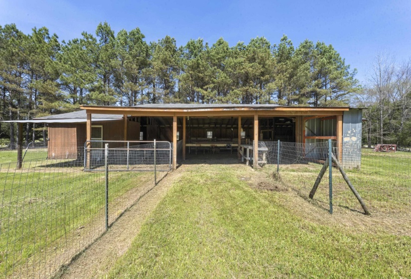 330 WILDFLOWER DR, Somerville, Tennessee 38068, 3 Bedroom Bedrooms, 7 Room Rooms,2.1 BathroomBathrooms,Residential,For Sale,WILDFLOWER,0,10218217