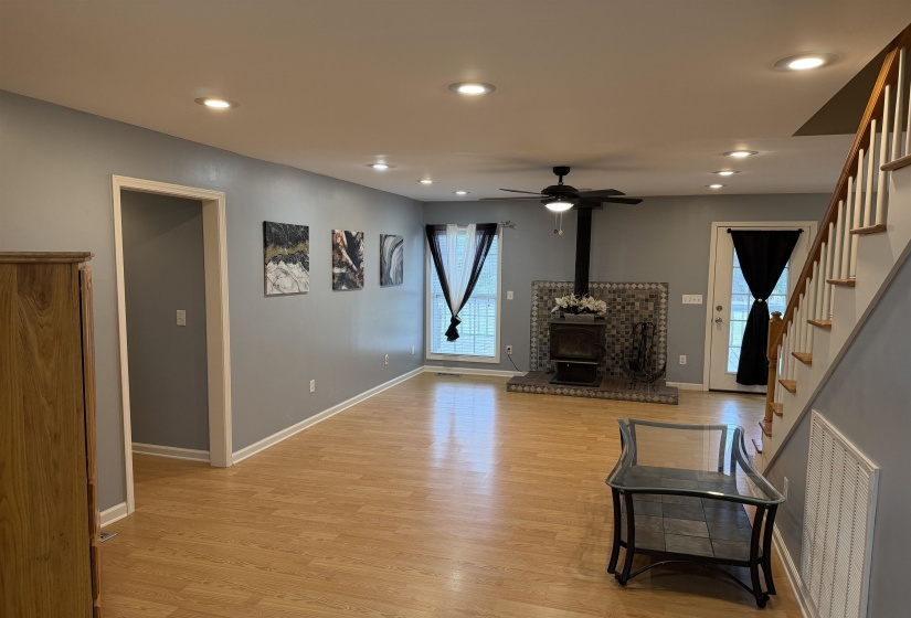 480 BULL HOLLOW LOOP, Savannah, Tennessee 38327, 4 Bedrooms Bedrooms, 11 Rooms Rooms,3 BathroomsBathrooms,Residential,For Sale,BULL HOLLOW,10218228