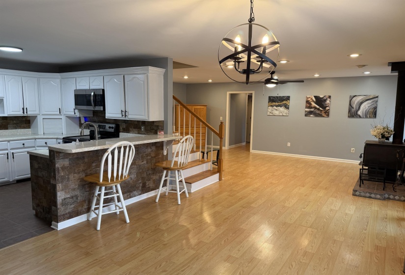 480 BULL HOLLOW LOOP, Savannah, Tennessee 38327, 4 Bedrooms Bedrooms, 11 Rooms Rooms,3 BathroomsBathrooms,Residential,For Sale,BULL HOLLOW,10218228
