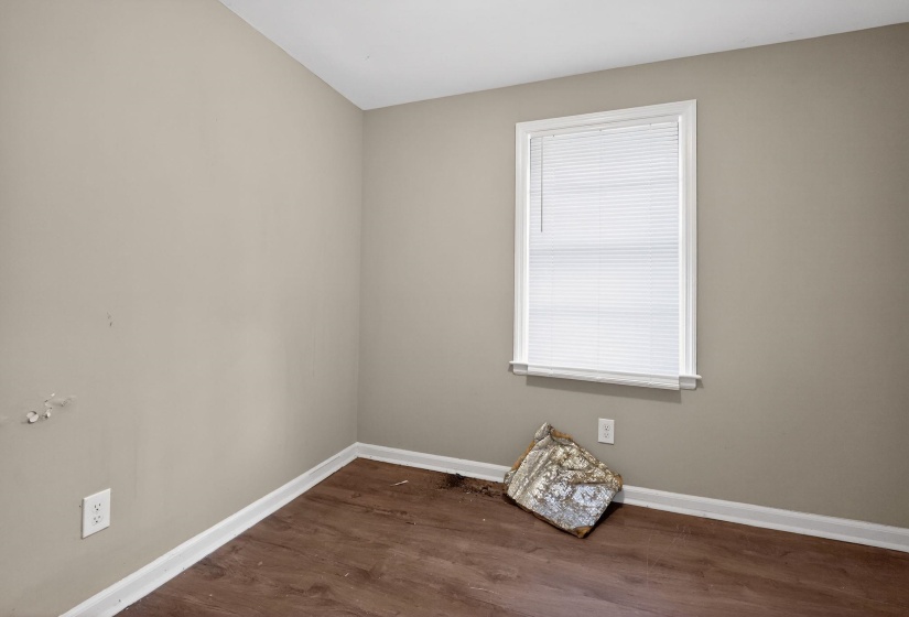 4859 ORTIE DR, Memphis, Tennessee 38109, 4 Bedrooms Bedrooms, 8 Rooms Rooms,2.1 BathroomsBathrooms,Residential,For Sale,ORTIE,10218239