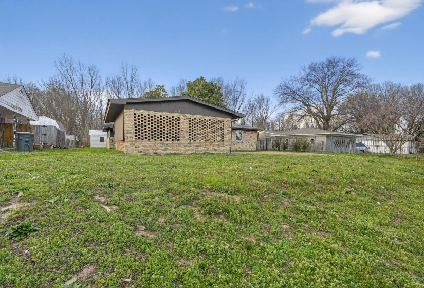 4859 ORTIE DR, Memphis, Tennessee 38109, 4 Bedrooms Bedrooms, 8 Rooms Rooms,2.1 BathroomsBathrooms,Residential,For Sale,ORTIE,10218239