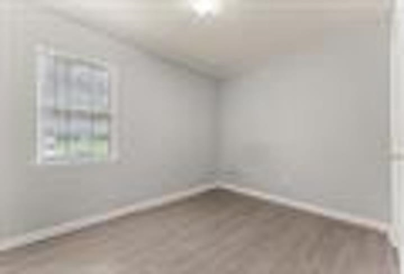 Additional living space with baseboards
