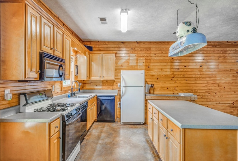 1215 BEAVER CREEK RD, Braden, Tennessee 38049, 3 Bedrooms Bedrooms, 10 Rooms Rooms,3.1 BathroomsBathrooms,Residential,For Sale,BEAVER CREEK,10218247