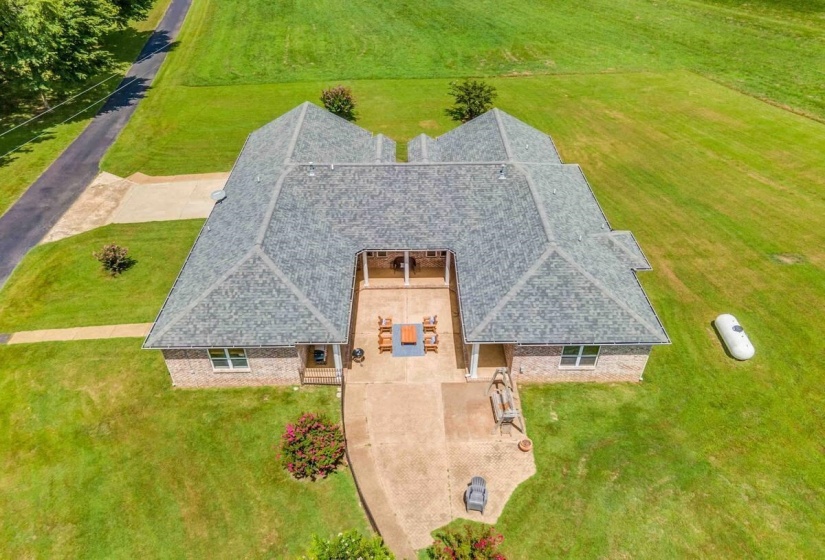 1215 BEAVER CREEK RD, Braden, Tennessee 38049, 3 Bedrooms Bedrooms, 10 Rooms Rooms,3.1 BathroomsBathrooms,Residential,For Sale,BEAVER CREEK,10218247