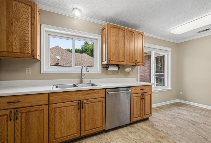 3490 SUMMERDALE DR, Bartlett, Tennessee 38133, 4 Bedroom Bedrooms, 7 Room Rooms,3 BathroomBathrooms,Residential,For Sale,SUMMERDALE,0,10218252