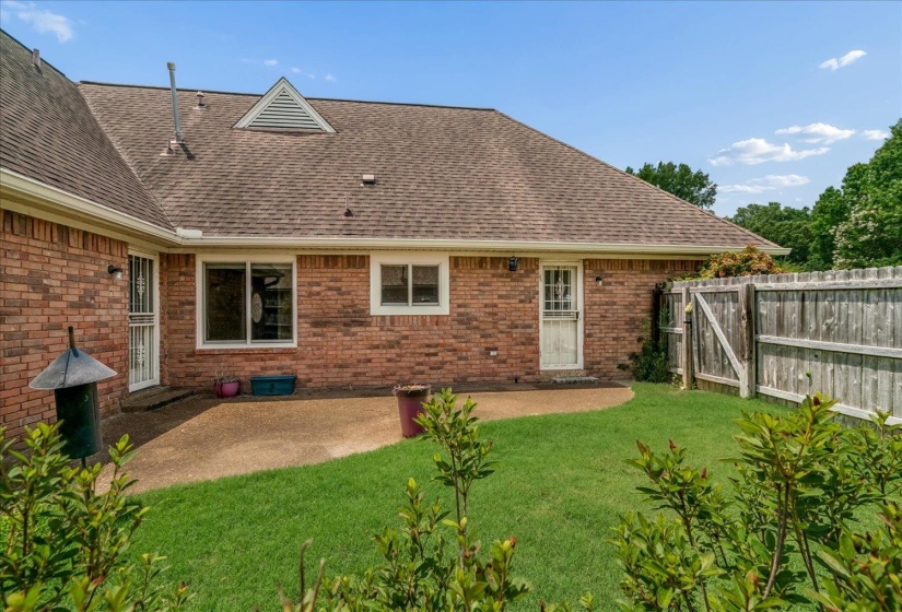 3490 SUMMERDALE DR, Bartlett, Tennessee 38133, 4 Bedroom Bedrooms, 7 Room Rooms,3 BathroomBathrooms,Residential,For Sale,SUMMERDALE,0,10218252