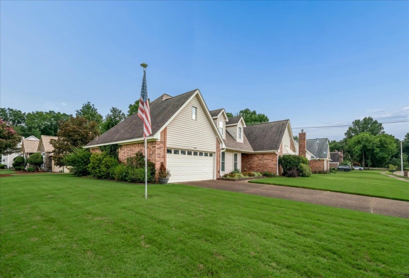3490 SUMMERDALE DR, Bartlett, Tennessee 38133, 4 Bedroom Bedrooms, 7 Room Rooms,3 BathroomBathrooms,Residential,For Sale,SUMMERDALE,0,10218252