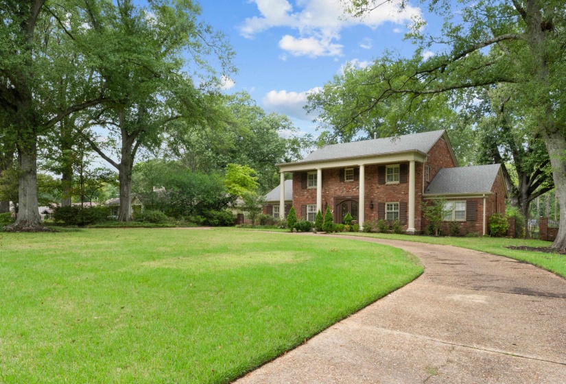5360 NORMANDY AVE, Memphis, Tennessee 38120, 6 Bedrooms Bedrooms, 11 Rooms Rooms,4.1 BathroomsBathrooms,Residential,For Sale,NORMANDY,10218257