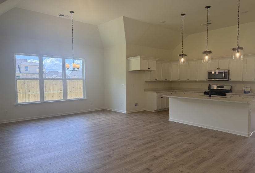 85 RIDGEFIELD DR, Oakland, Tennessee 38060, 4 Bedroom Bedrooms, 10 Room Rooms,3 BathroomBathrooms,Residential,For Sale,RIDGEFIELD,0,10214409