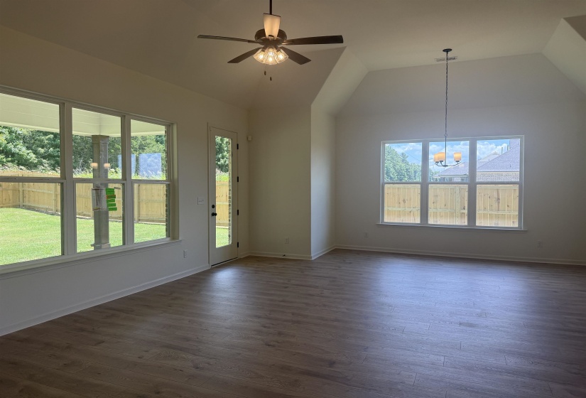 85 RIDGEFIELD DR, Oakland, Tennessee 38060, 4 Bedroom Bedrooms, 10 Room Rooms,3 BathroomBathrooms,Residential,For Sale,RIDGEFIELD,0,10214409