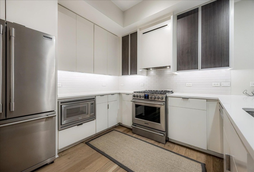 717 RIVERSIDE DR, Memphis, Tennessee 38103, 1 Bedroom Bedrooms, 5 Room Rooms,2 BathroomBathrooms,Residential,For Sale,RIVERSIDE,0,10218280