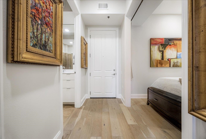717 RIVERSIDE DR, Memphis, Tennessee 38103, 1 Bedroom Bedrooms, 5 Room Rooms,2 BathroomBathrooms,Residential,For Sale,RIVERSIDE,0,10218280