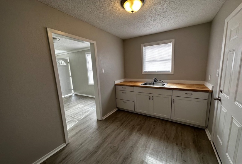 2034 DRIFTWOOD AVE, Memphis, Tennessee 38127, 2 Bedroom Bedrooms, 5 Room Rooms,1 BathroomBathrooms,Residential,For Sale,DRIFTWOOD,0,10218284
