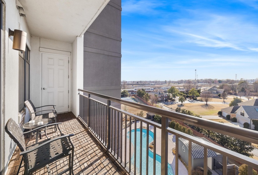 717 RIVERSIDE DR, Memphis, Tennessee 38103, 2 Bedroom Bedrooms, 6 Room Rooms,2 BathroomBathrooms,Residential,For Sale,RIVERSIDE,0,10218318