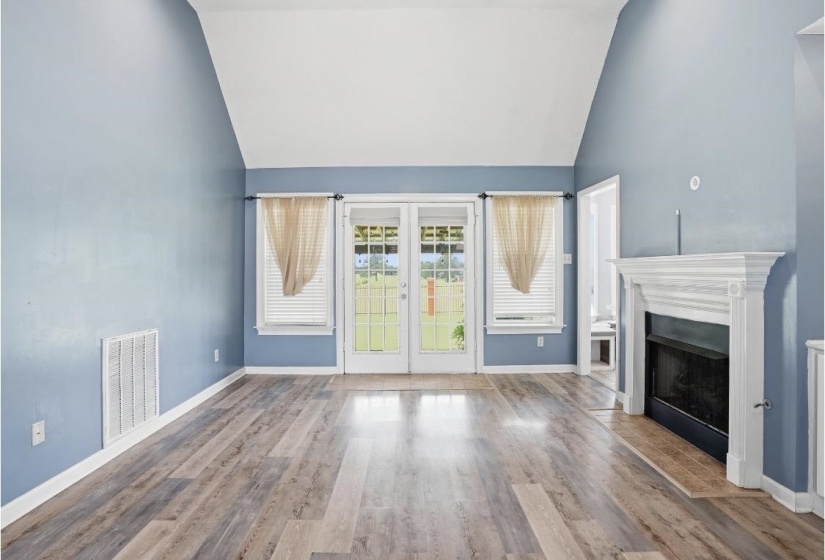 112 FAIRWAY DR, Covington, Tennessee 38019, 4 Bedroom Bedrooms, 3 Room Rooms,3.1 BathroomBathrooms,Residential,For Sale,FAIRWAY,0,10218321