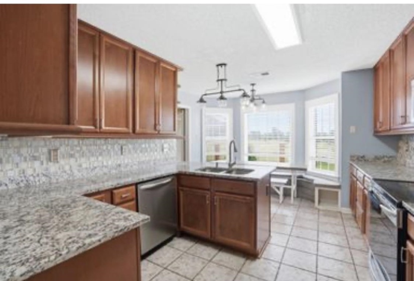 112 FAIRWAY DR, Covington, Tennessee 38019, 4 Bedroom Bedrooms, 3 Room Rooms,3.1 BathroomBathrooms,Residential,For Sale,FAIRWAY,0,10218321