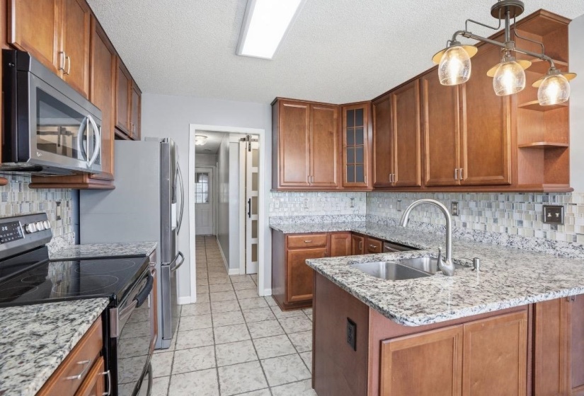 112 FAIRWAY DR, Covington, Tennessee 38019, 4 Bedroom Bedrooms, 3 Room Rooms,3.1 BathroomBathrooms,Residential,For Sale,FAIRWAY,0,10218321