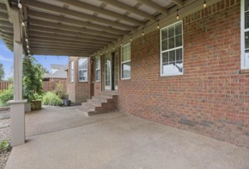 112 FAIRWAY DR, Covington, Tennessee 38019, 4 Bedroom Bedrooms, 3 Room Rooms,3.1 BathroomBathrooms,Residential,For Sale,FAIRWAY,0,10218321