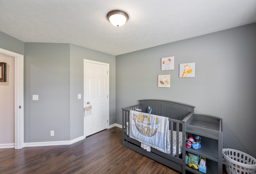 140 EAGLE CREST LN, Parsons, Tennessee 38363, 3 Bedroom Bedrooms, 11 Room Rooms,2 BathroomBathrooms,Residential,For Sale,EAGLE CREST,0,10218328