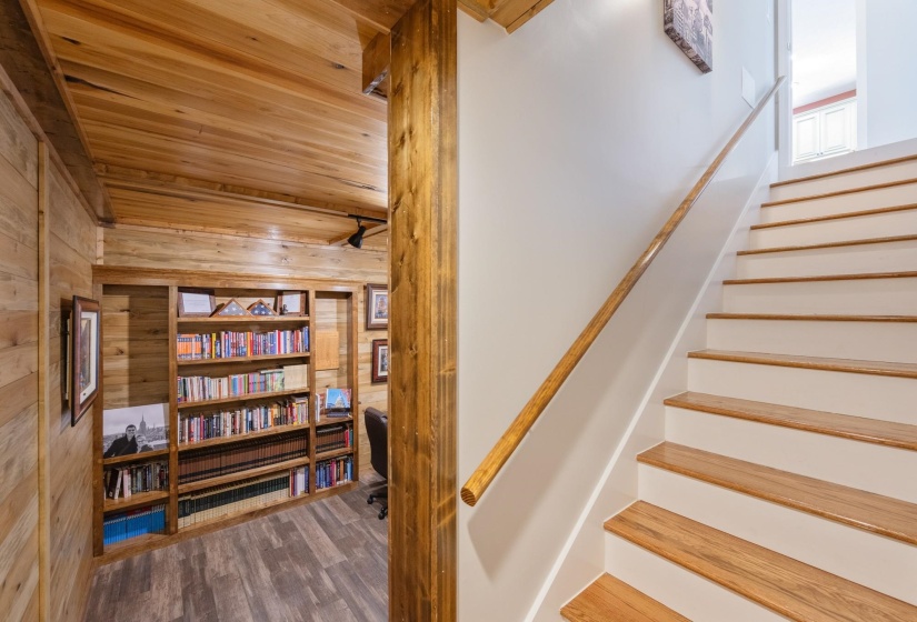 140 EAGLE CREST LN, Parsons, Tennessee 38363, 3 Bedroom Bedrooms, 11 Room Rooms,2 BathroomBathrooms,Residential,For Sale,EAGLE CREST,0,10218328