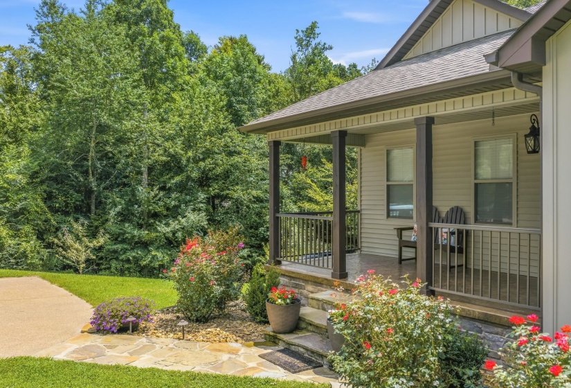 140 EAGLE CREST LN, Parsons, Tennessee 38363, 3 Bedroom Bedrooms, 11 Room Rooms,2 BathroomBathrooms,Residential,For Sale,EAGLE CREST,0,10218328