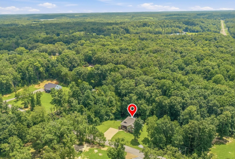 140 EAGLE CREST LN, Parsons, Tennessee 38363, 3 Bedroom Bedrooms, 11 Room Rooms,2 BathroomBathrooms,Residential,For Sale,EAGLE CREST,0,10218328