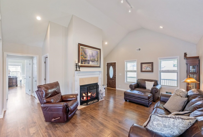 140 EAGLE CREST LN, Parsons, Tennessee 38363, 3 Bedroom Bedrooms, 11 Room Rooms,2 BathroomBathrooms,Residential,For Sale,EAGLE CREST,0,10218328