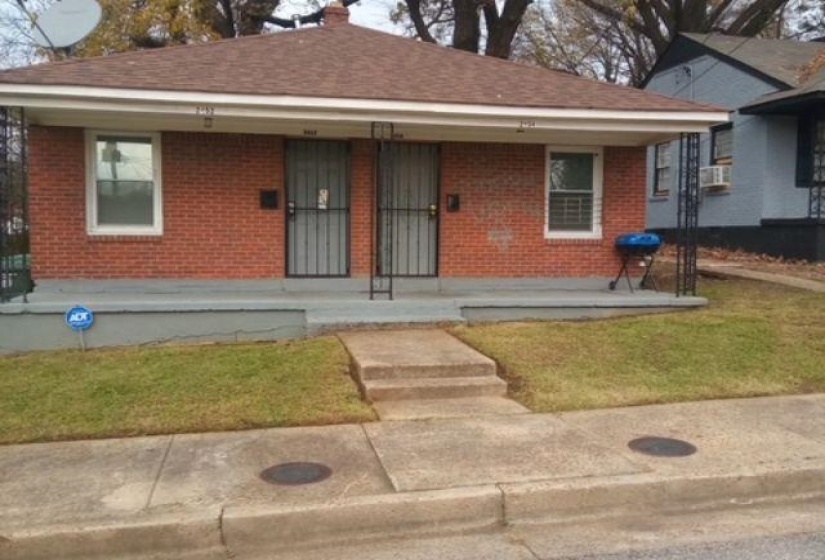 2452 SARATOGA AVE, Memphis, Tennessee 38114, 1 Bedroom Bedrooms, 0 ,1 BathroomBathrooms,Duplexes,For Sale,SARATOGA,0,10218373