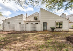 8117 MISTYWOOD LN, Germantown, Tennessee 38138, 4 Bedrooms Bedrooms, 7 Rooms Rooms,2.1 BathroomsBathrooms,Residential,For Sale,MISTYWOOD,10218340 8117 MISTYWOOD LN, Germantown, Tennessee 38138, 4 Bedrooms Bedrooms, 7 Rooms Rooms,2.1 BathroomsBathrooms,Residential,For Sale,MISTYWOOD,10218340