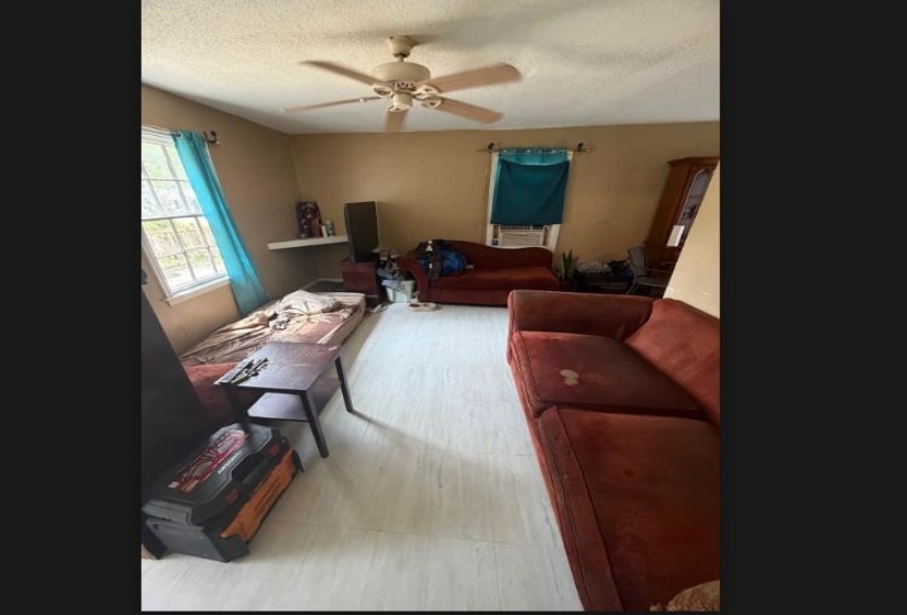 4072 LEROY AVE, Memphis, Tennessee 38108, 2 Bedroom Bedrooms, 4 Room Rooms,1 BathroomBathrooms,Residential,For Sale,LEROY,0,10218364