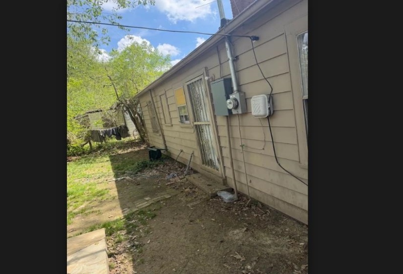 4072 LEROY AVE, Memphis, Tennessee 38108, 2 Bedroom Bedrooms, 4 Room Rooms,1 BathroomBathrooms,Residential,For Sale,LEROY,0,10218364