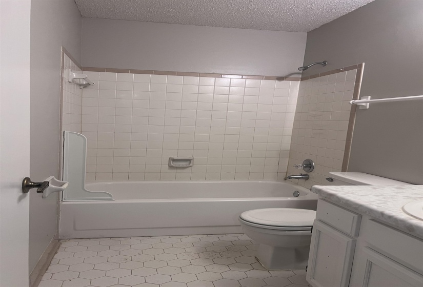 2675 VAN LEER DR, Memphis, Tennessee 38133, 3 Bedroom Bedrooms, 6 Room Rooms,2 BathroomBathrooms,Residential,For Sale,VAN LEER,0,10218377