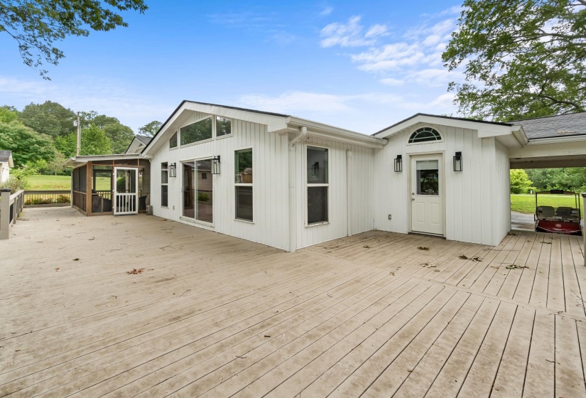 975 BUCHANAN PENINSULA ST, Cherokee, Alabama 35616, 4 Bedroom Bedrooms, 10 Room Rooms,2 BathroomBathrooms,Residential,For Sale,BUCHANAN PENINSULA,0,10196942