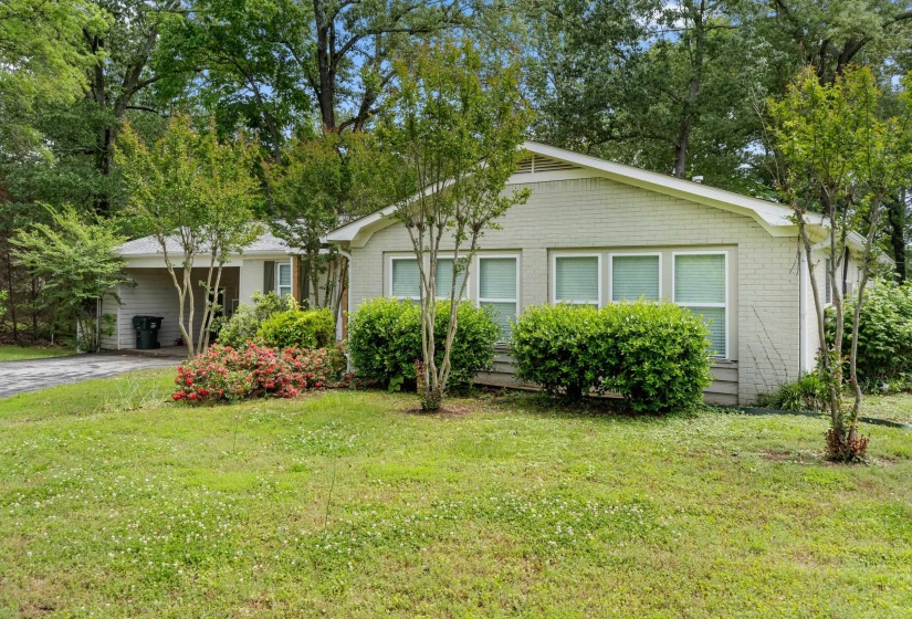975 BUCHANAN PENINSULA ST, Cherokee, Alabama 35616, 4 Bedroom Bedrooms, 10 Room Rooms,2 BathroomBathrooms,Residential,For Sale,BUCHANAN PENINSULA,0,10196942