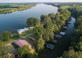 70 POINT WAY, Saltillo, Tennessee 38370, 4 Bedrooms Bedrooms, 11 Rooms Rooms,3 BathroomsBathrooms,Residential,For Sale,POINT,10218387