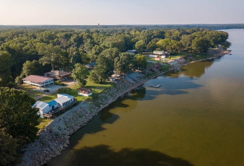 70 POINT WAY, Saltillo, Tennessee 38370, 4 Bedrooms Bedrooms, 11 Rooms Rooms,3 BathroomsBathrooms,Residential,For Sale,POINT,10218387
