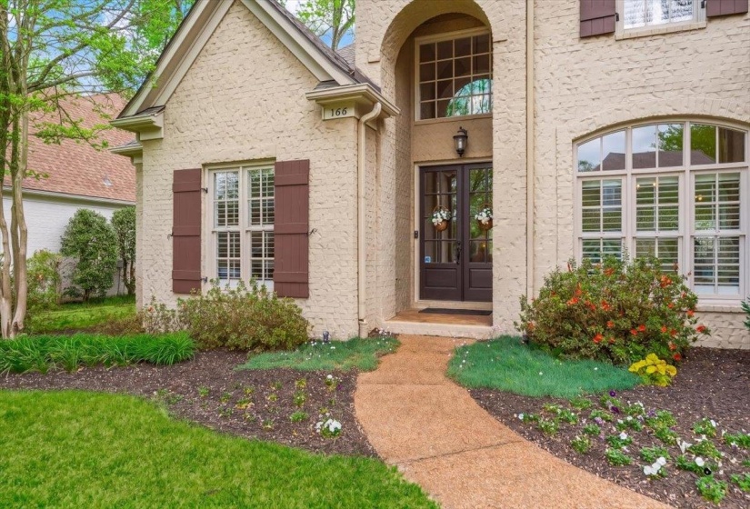 166 IVY BROOK LN, Collierville, Tennessee 38017, 5 Bedroom Bedrooms, 10 Room Rooms,4 BathroomBathrooms,Residential,For Sale,IVY BROOK,0,10218411
