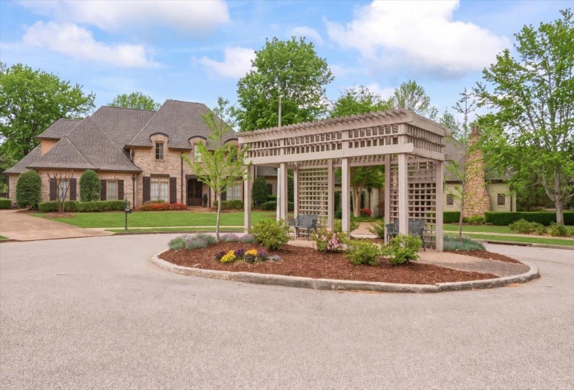 166 IVY BROOK LN, Collierville, Tennessee 38017, 5 Bedroom Bedrooms, 10 Room Rooms,4 BathroomBathrooms,Residential,For Sale,IVY BROOK,0,10218411